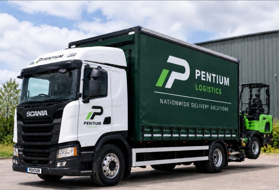 Pentium Logistics Scania rigid with a Moffett mounted forklift on the back